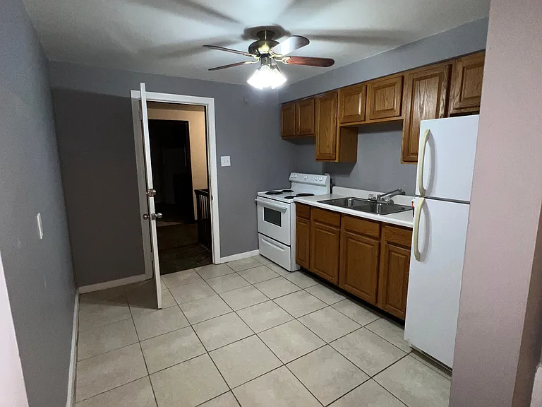 3423 Spring Garden Rd — Photo 8