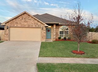 2320 Spoonwood Rd, Norman, OK 73071
