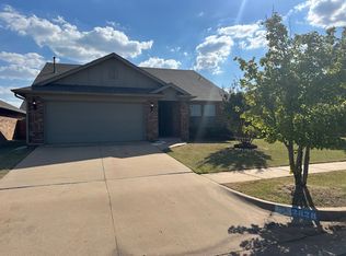 2828 NW 184th St, Edmond, OK 73012