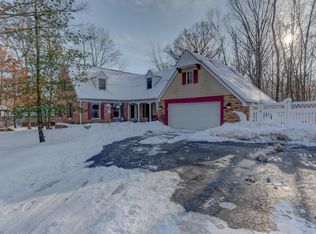 2635 E Creekwood Ct, Crete, IL 60417