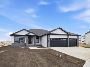 927 50th Ave W, West Fargo, ND 58078