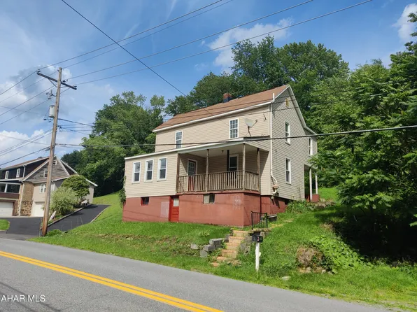 519 Benshoff Hill Rd, Johnstown, PA 15906