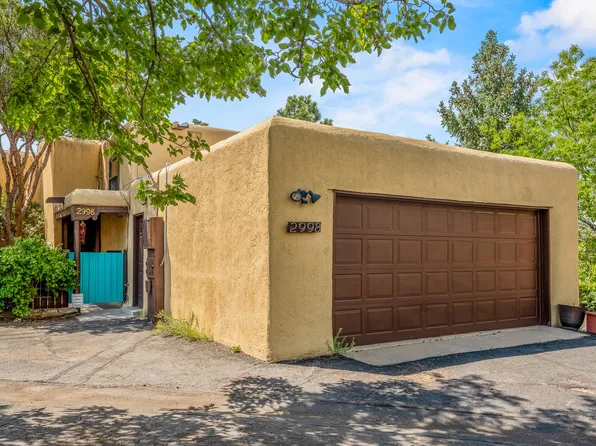 2998 Plaza Azul, Santa Fe, NM 87507