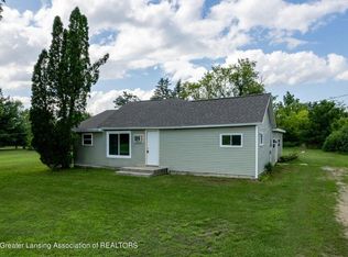 8591 E Sidney Rd, Crystal, MI 48818