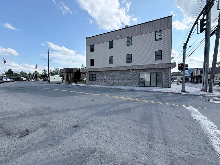 5220 Main St #2-A — Photo 8