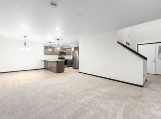 5503 W Liberator Cir, Sioux Falls, SD 57107