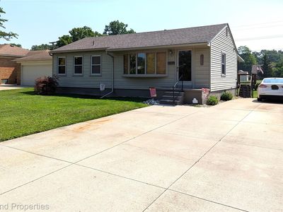 11061 Elmview St, Romulus, MI, 48174