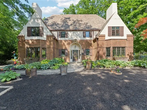 3125 Van Aken Blvd, Shaker Heights, OH 44120