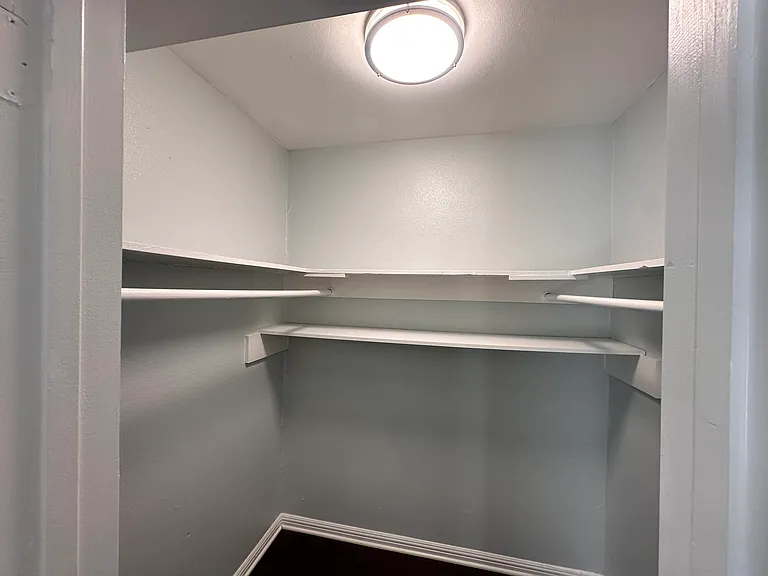 Cavalcade Heights 735 LLC — Photo 32