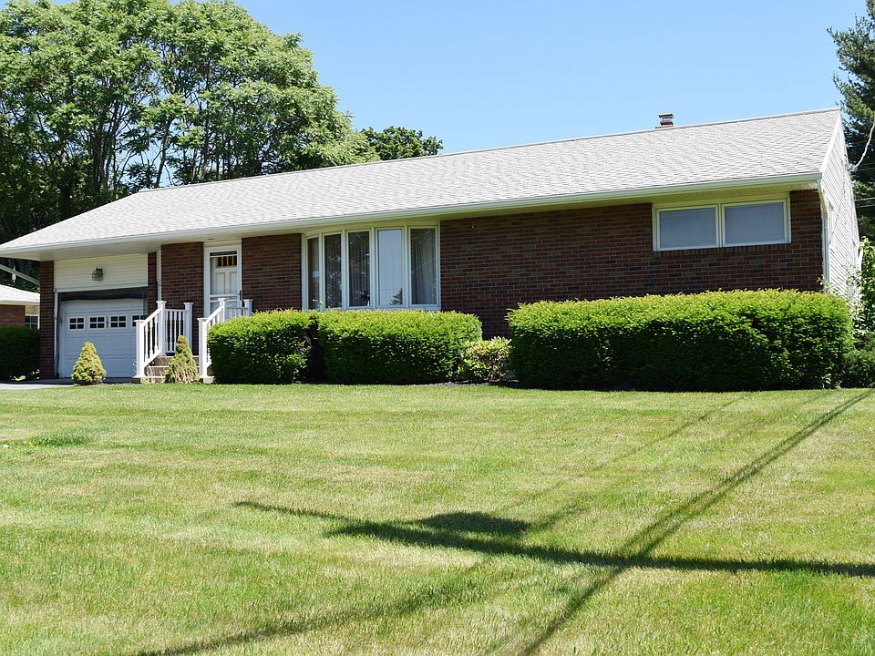1st image of 185 Shaker Park Dr