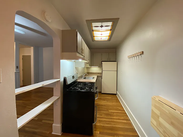 1275 N Clarkson St — Photo 7