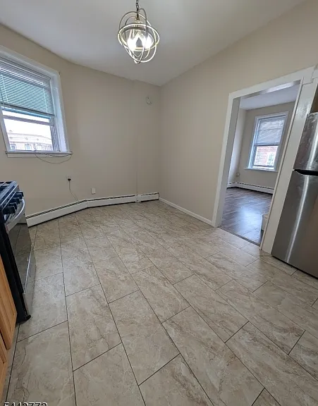 236 John St — Photo 3
