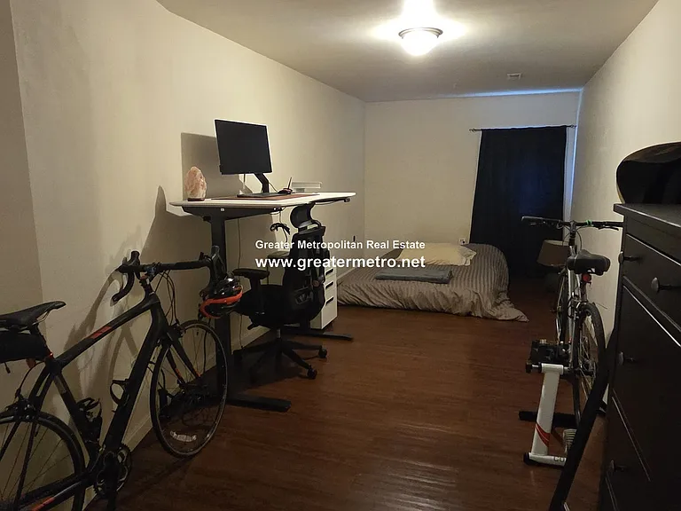 39 Chelsea St #1 — Photo 14