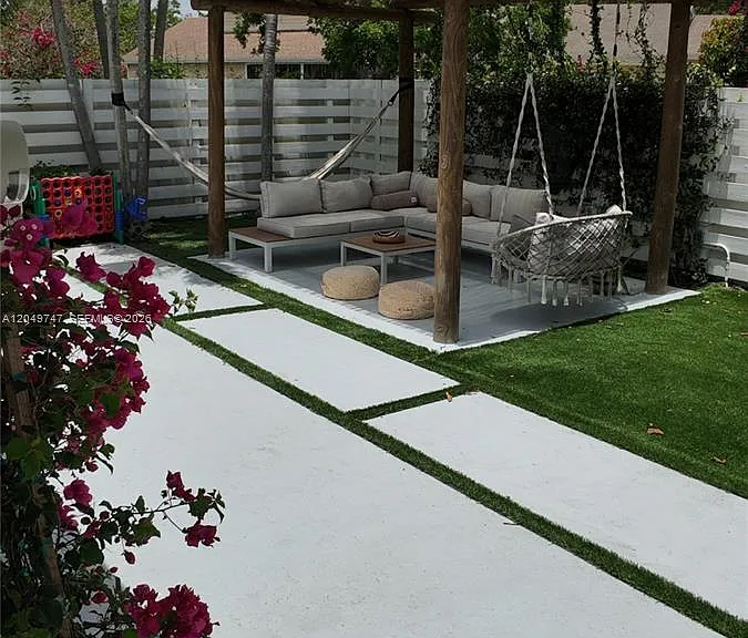 14605 SW 142nd Pl — Photo 28