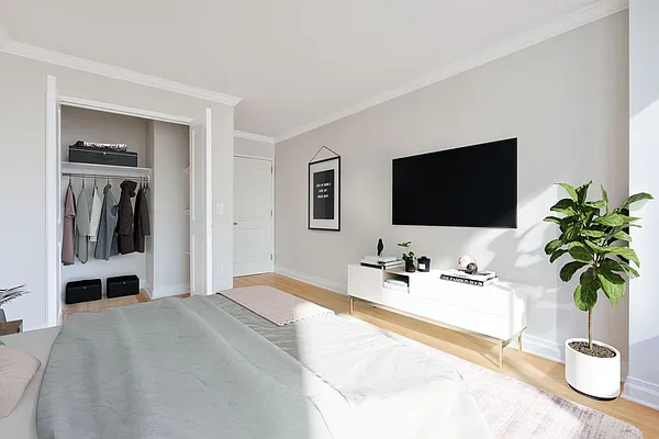 Rented by Greystar | media 66