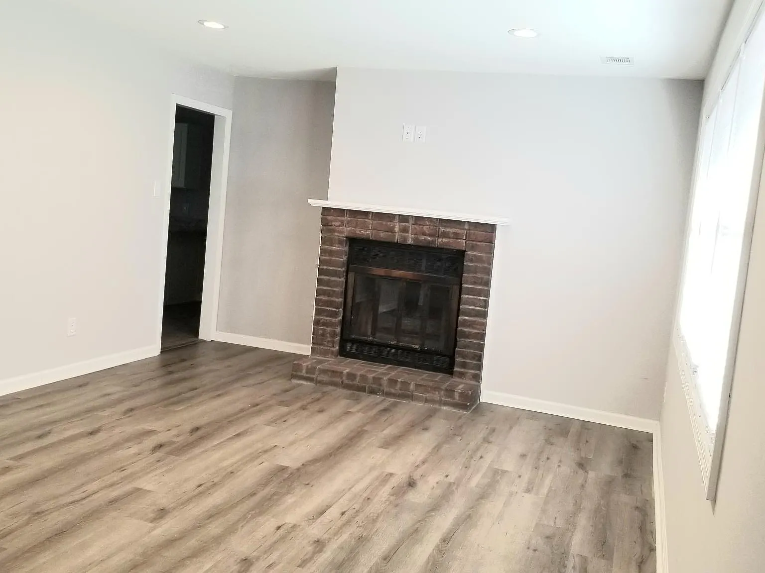 3612 Oakland Ct — Photo 2