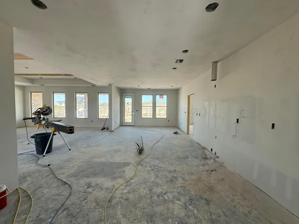 6902 Estancia Dr, Amarillo, TX 79124