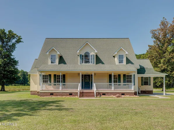 1385 White Oak River Road, Maysville, NC 28555