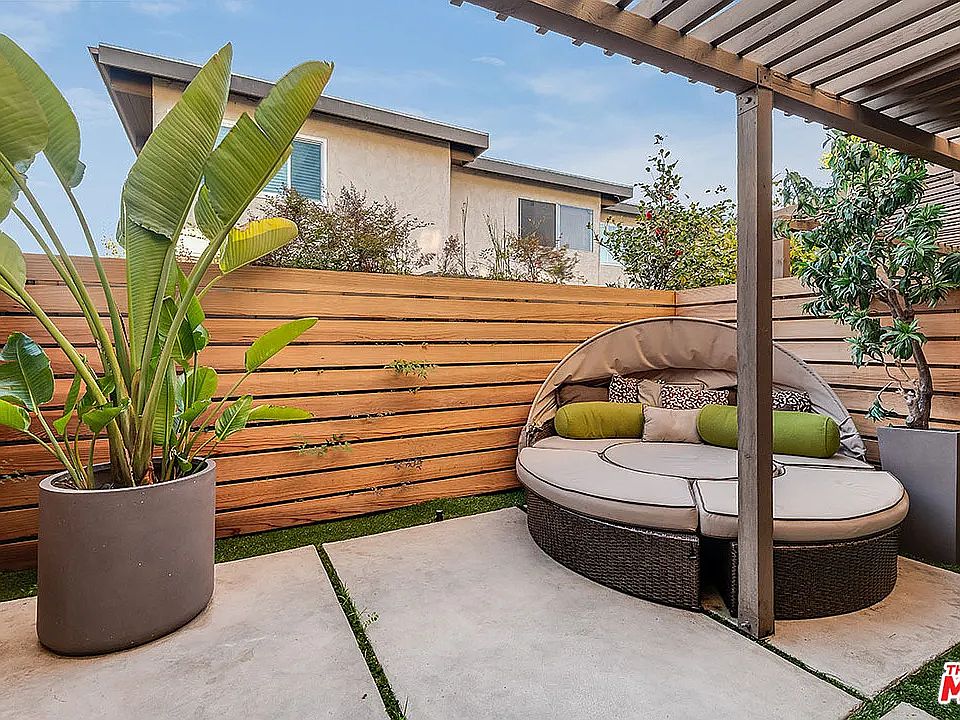 Private Back Patio