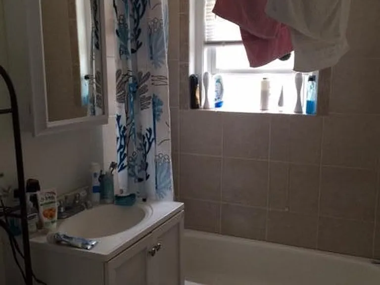 43 Ashford St #19 — Photo 4