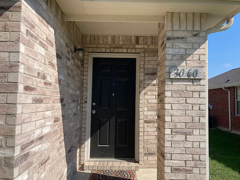 Covered front door area.