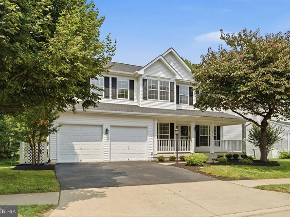 12016 Paper Birch Ln, Gainesville, VA 20155