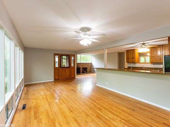 5th image of 507 W Creekwood Dr