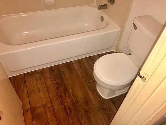 5th image of 3133 Tudor Ln