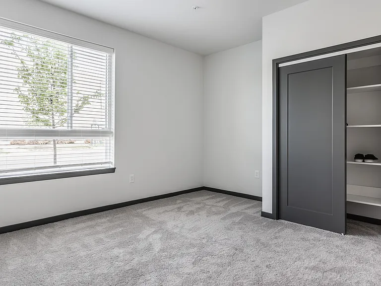 AYR Apartments — Photo 21