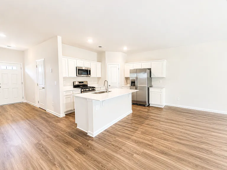 1318A Crosshill Ct #A — Photo 2