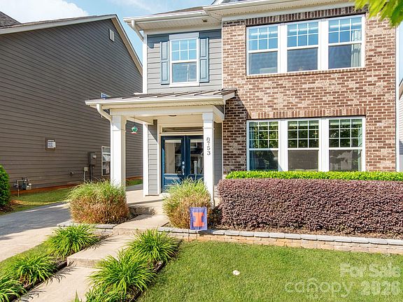 3rd image of 8753 Aspinwall Dr