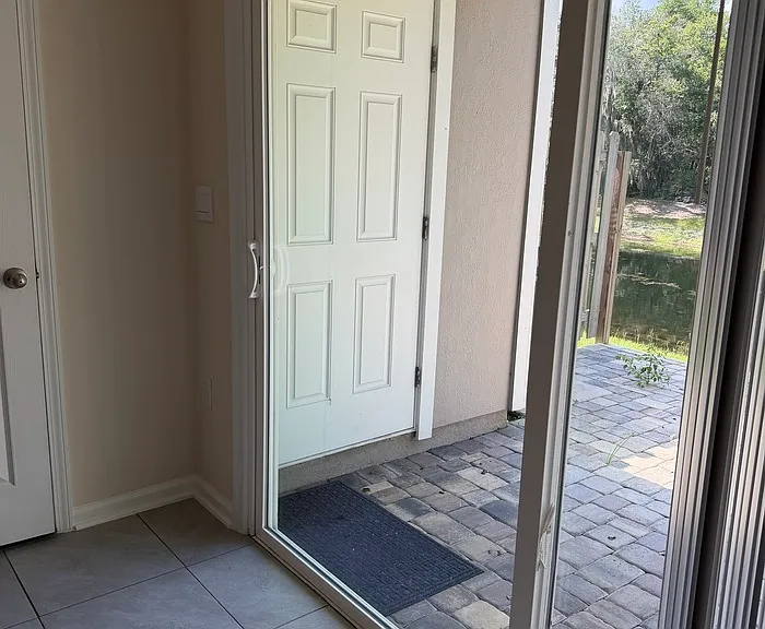 136 Whispering Brook Dr #136 — Photo 4