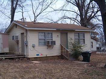 1st image of 219 N Kates Ave