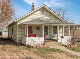 110 E Fulton Dr, Des Moines, IA 50315