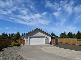 729 Swan Ct SE, Ocean Shores, WA 98569