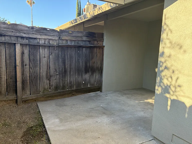 2028 Kruger Dr — Photo 6