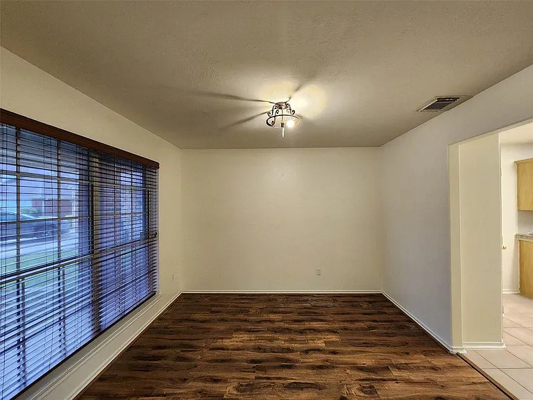 24422 Travis House Ln — Photo 3