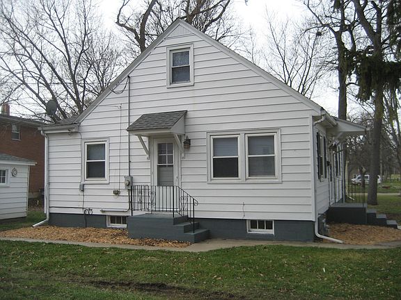 2nd image of 354 W Roosevelt St