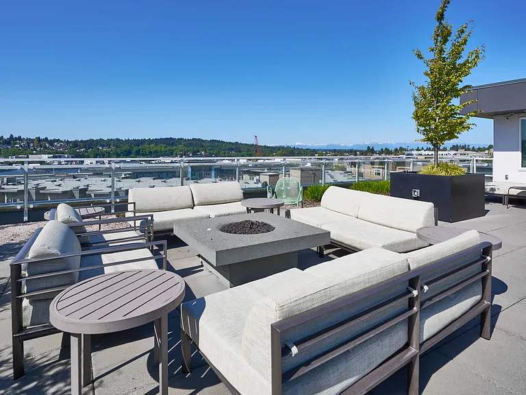 Rooftop Lounge