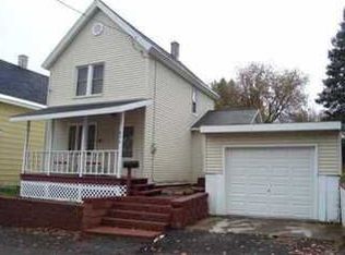 876 East St, Lake Linden, MI 49945