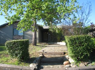 2613 Starlight Blvd, Redding, CA 96001