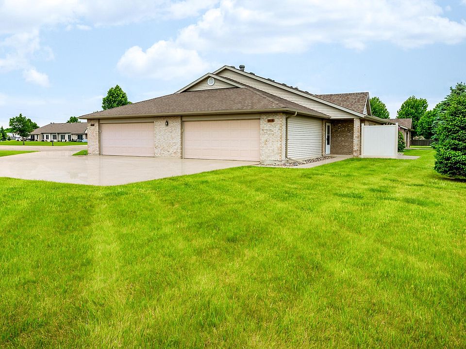 1st image of 1415 Heatherwood Ct #4