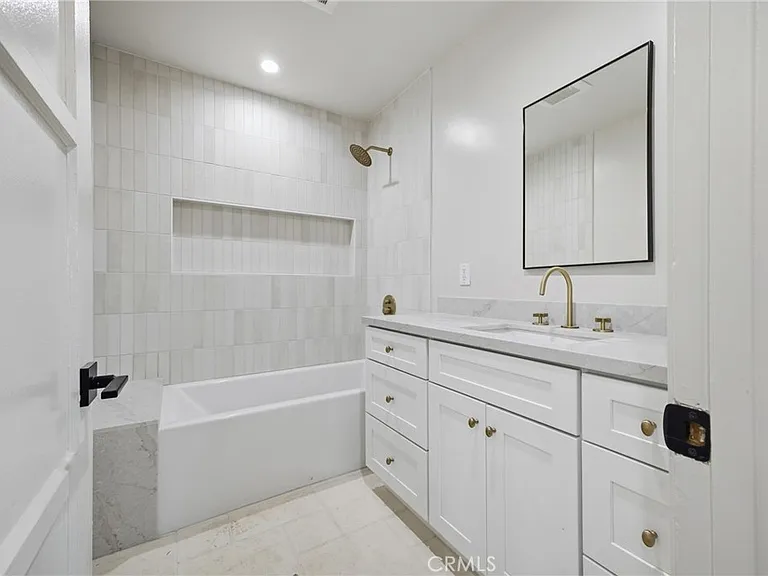 2030 W 88th St — Photo 3