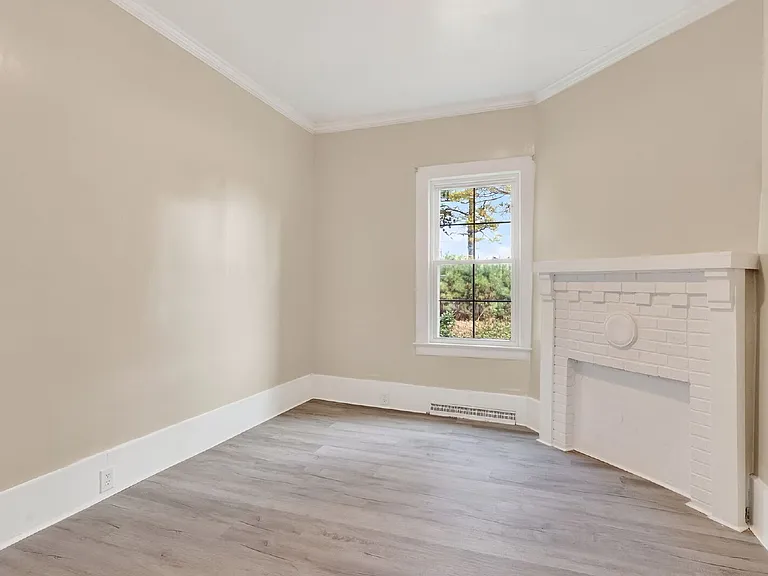 409 Meadow Rd — Photo 11
