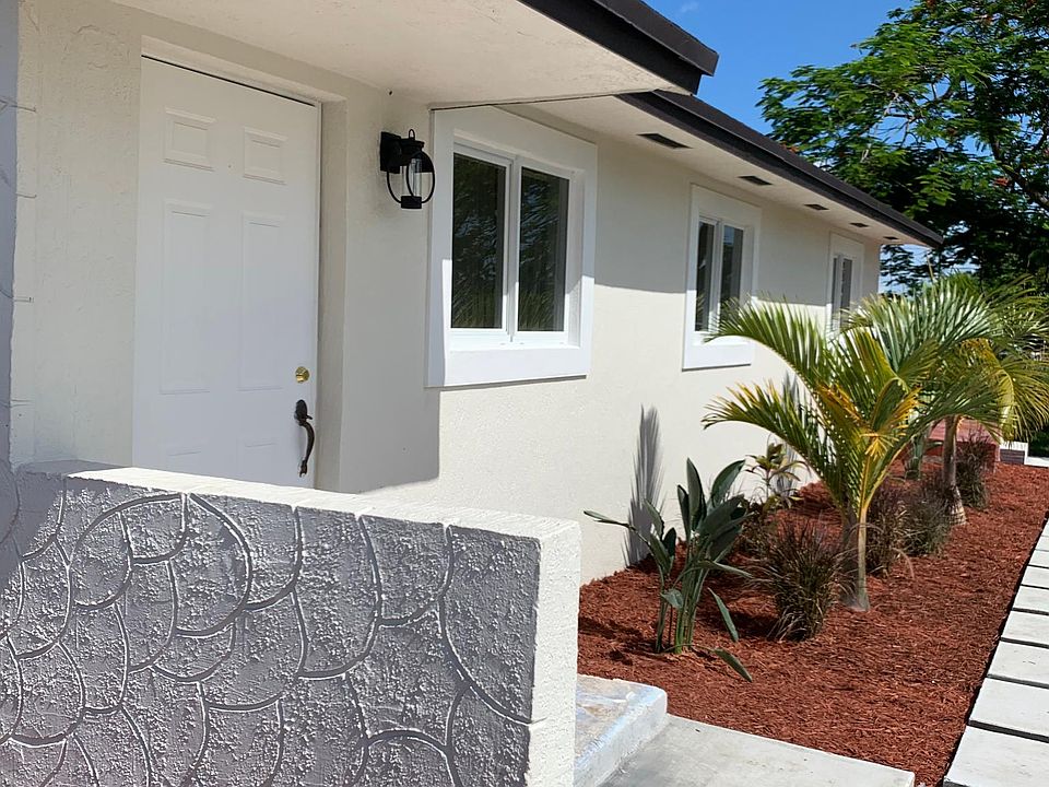 1st image of 11566 SW 184th St