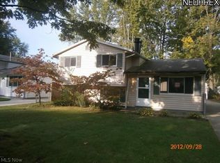 5572 Pleasant St, North Ridgeville, OH 44039