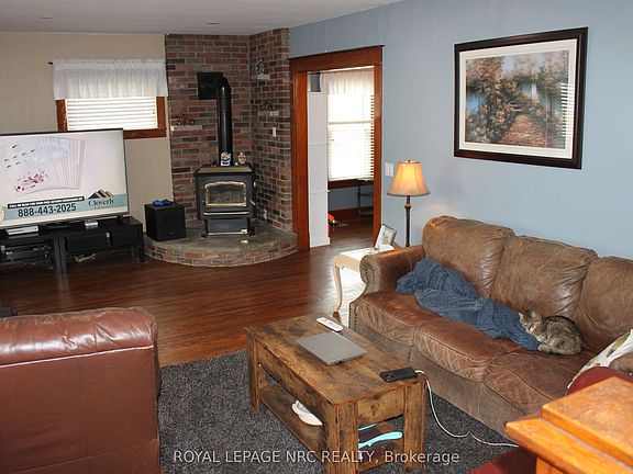 3rd image of 3780 Dominion Rd