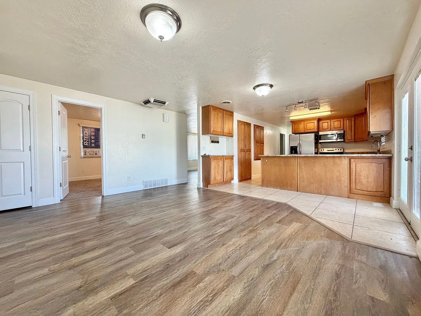 250 N 360 W — Photo 3