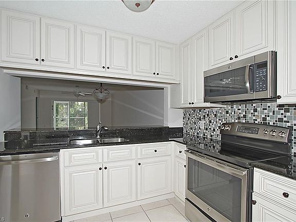 4th image of 3011 Sandpiper Bay Cir APT C103