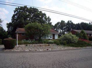 114 Heather Dr, Pittsburgh, PA 15209